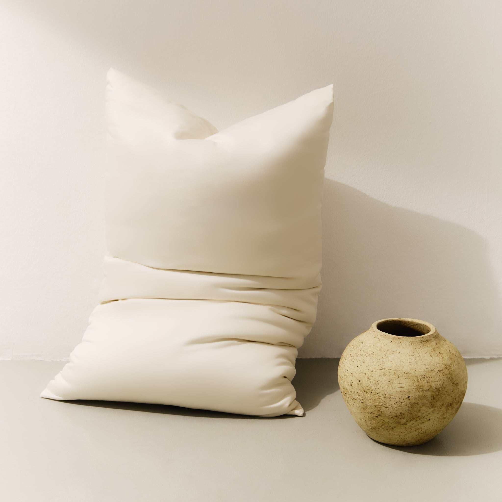 Cuscino imbottito in Seta, comfort e benefici per pelle e capelli