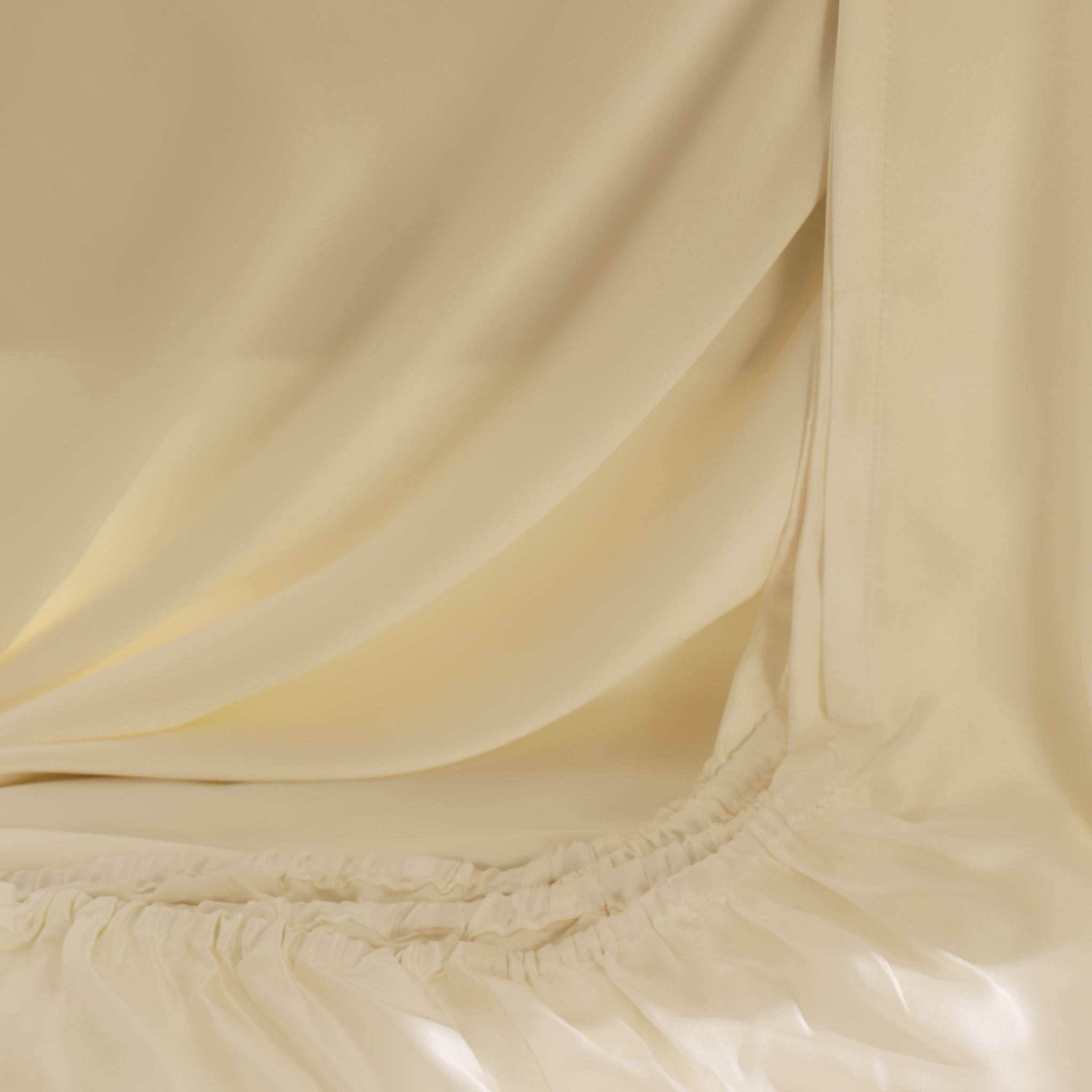 Lenzuola sotto in Seta con angoli, benessere e cura per la pelle