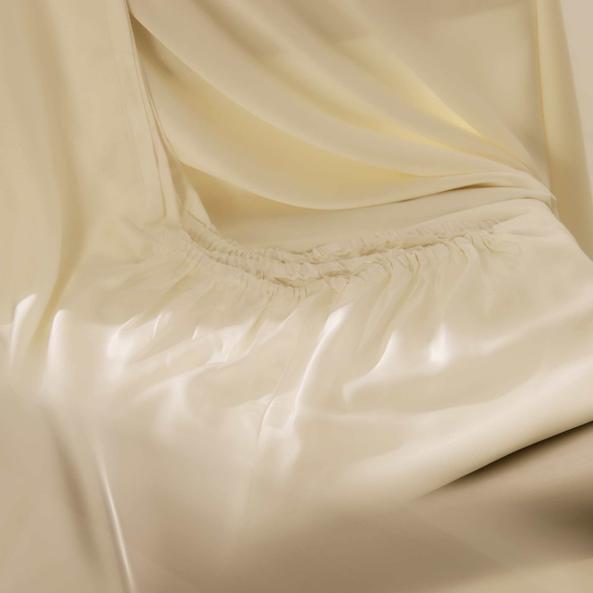 Lenzuola sotto in Seta con angoli, benessere e cura per la pelle